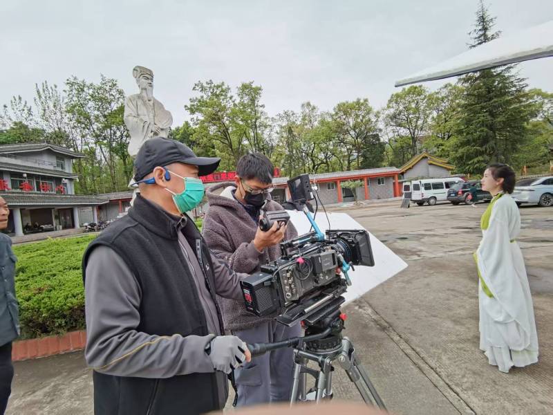 通道广告片拍摄公司：从策划到投放，一站式服务，让品牌传播更高效！