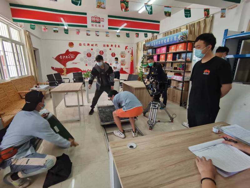 追星女孩心理学分析报告：通道广告片拍摄公司揭秘饭圈应援式传播逻辑